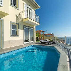 https://casa-agrela.madeira-islandshotels.com